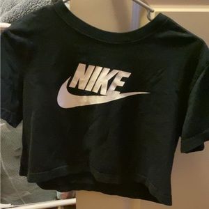 Nike Crop Top